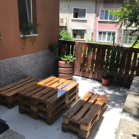 Apartment Нощувки Шумен *