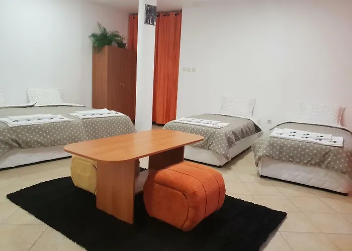 Нощувки Шумен * Shumen